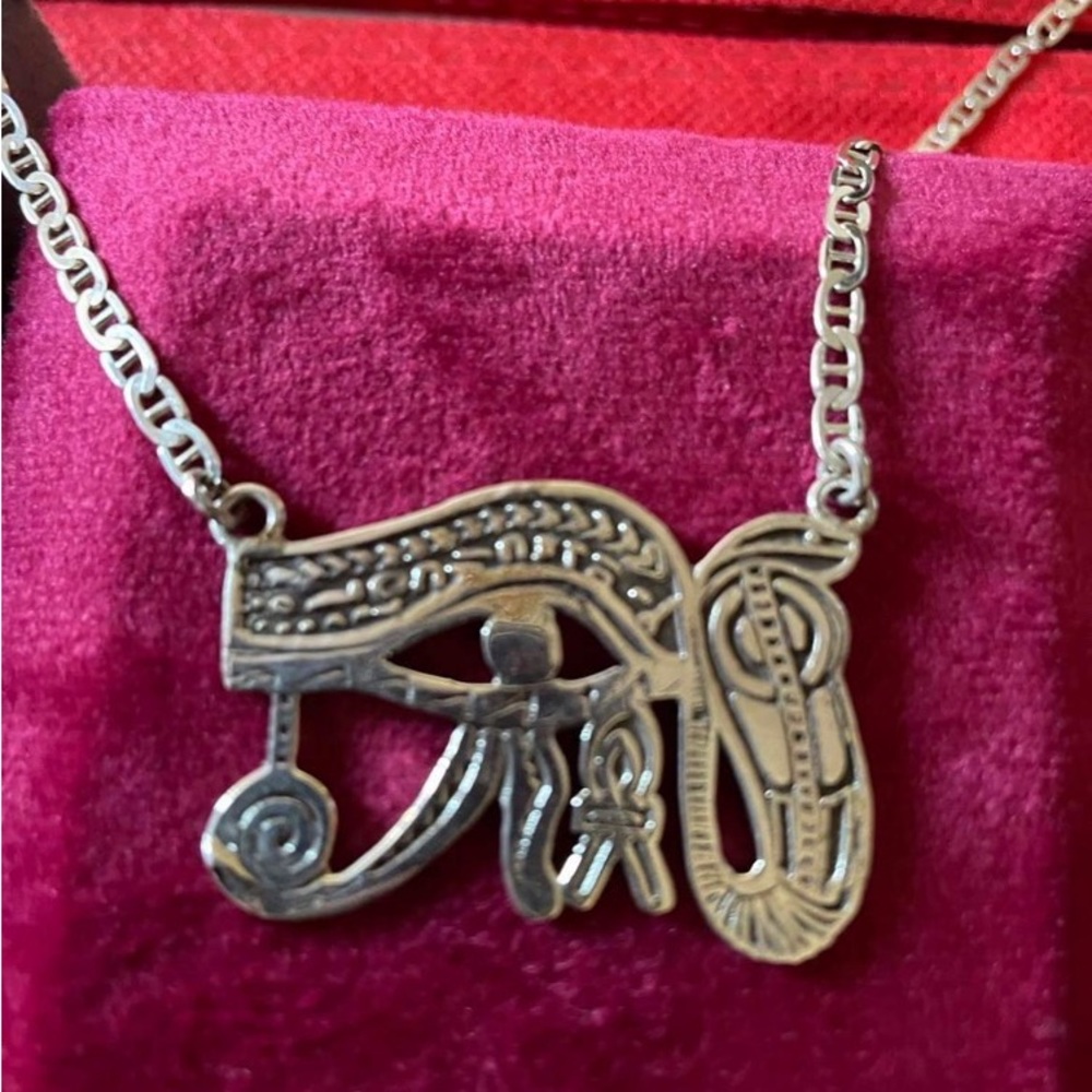 Solid Silver Necklace and Pendant “Eye of Horus “ almost 15 grams of Silver